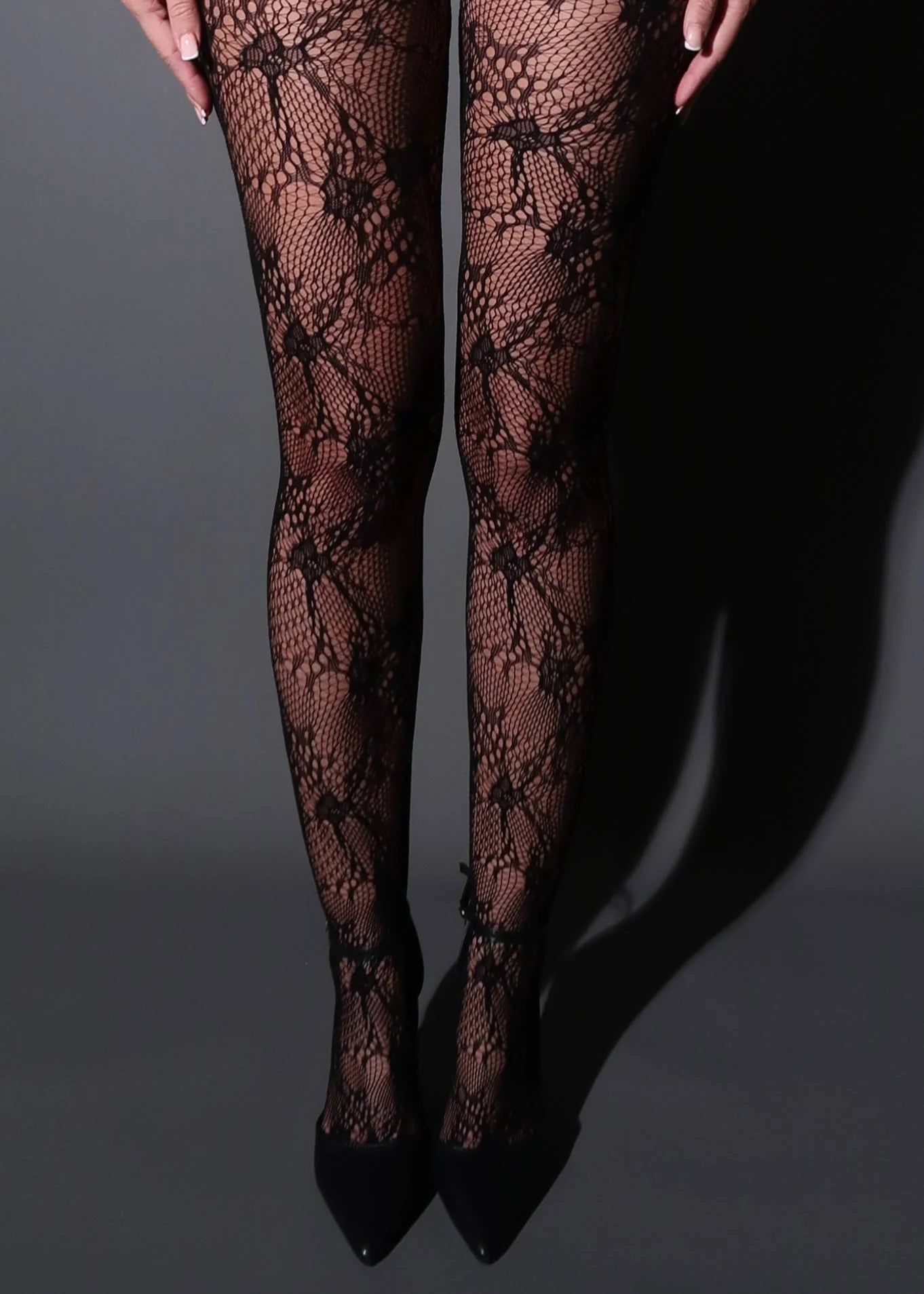 Lace tights